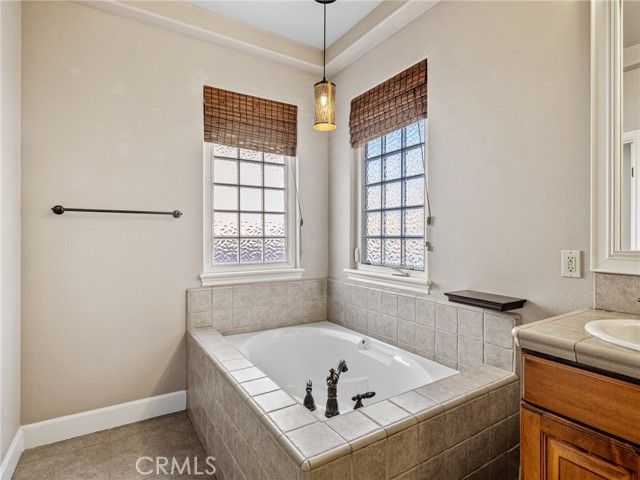 16194 Maricopa, Apple Valley, CA 92307