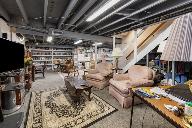 2958 Westmoor Drive, Columbus, OH 43204