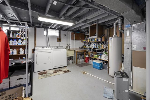 2958 Westmoor Drive, Columbus, OH 43204