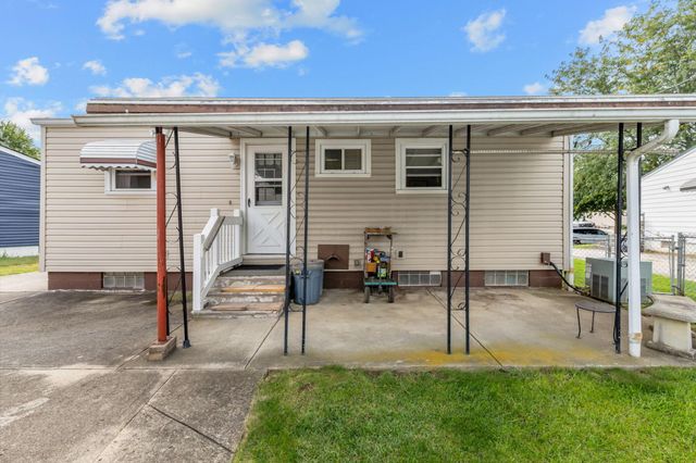 2958 Westmoor Drive, Columbus, OH 43204