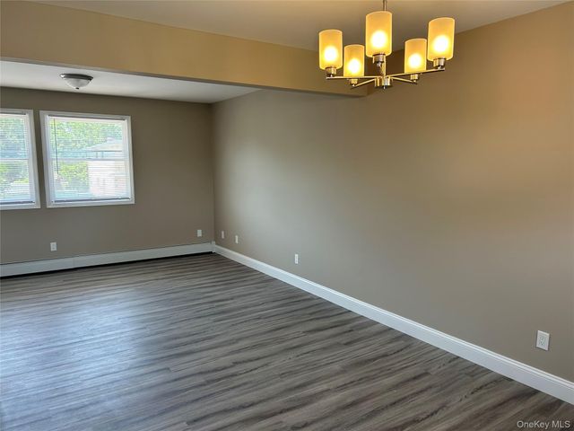 85 Ralph Avenue, Babylon, NY 11702