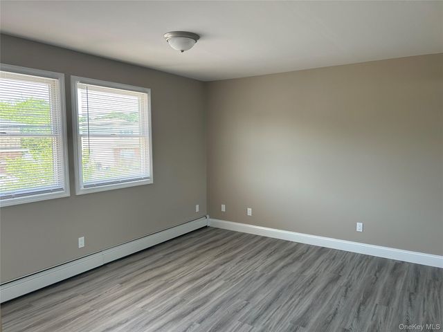 85 Ralph Avenue, Babylon, NY 11702