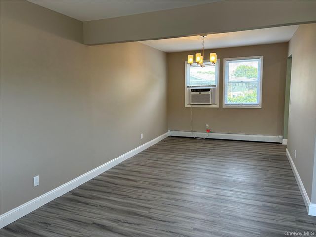 85 Ralph Avenue, Babylon, NY 11702