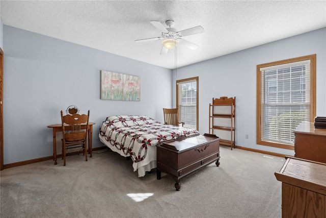 4645 Westchester Drive NE A, Cedar Rapids, IA 52402