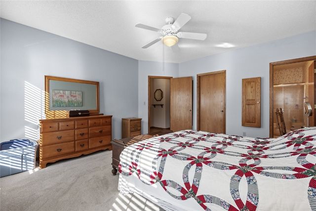 4645 Westchester Drive NE A, Cedar Rapids, IA 52402