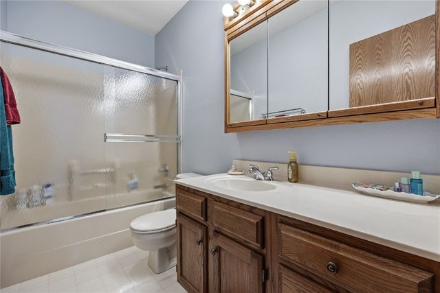 4645 Westchester Drive NE A, Cedar Rapids, IA 52402