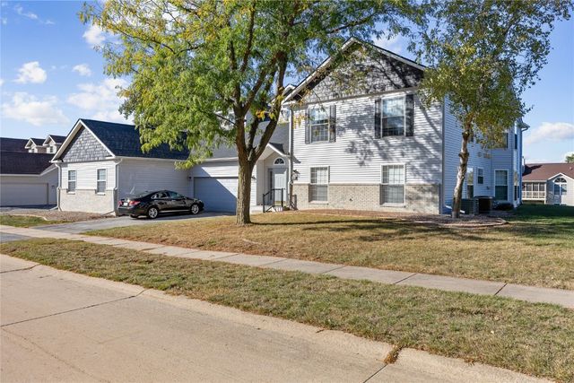 4645 Westchester Drive NE A, Cedar Rapids, IA 52402