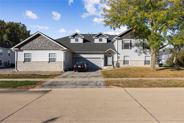 4645 Westchester Drive NE A, Cedar Rapids, IA 52402