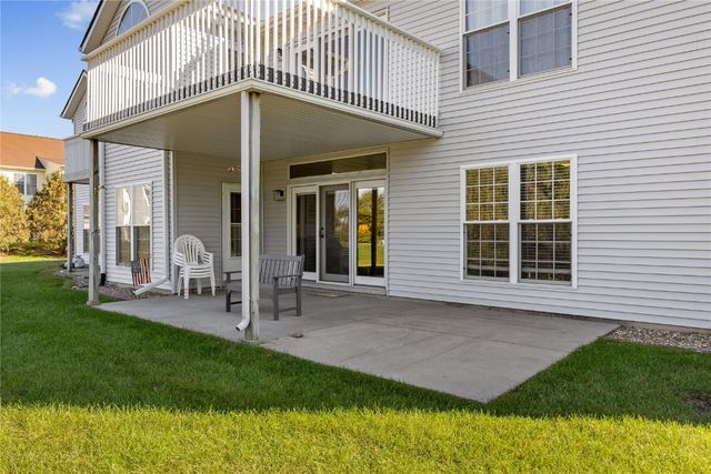 4645 Westchester Drive NE A, Cedar Rapids, IA 52402