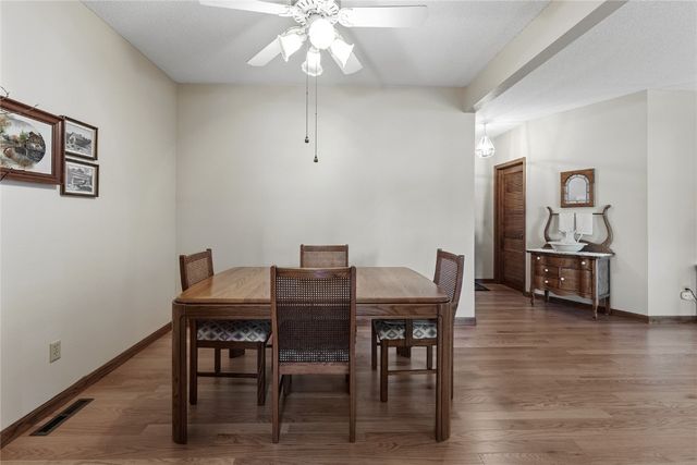 4645 Westchester Drive NE A, Cedar Rapids, IA 52402