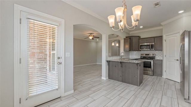 951 Lakeview Drive, Centerton, AR 72719