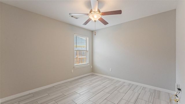 951 Lakeview Drive, Centerton, AR 72719