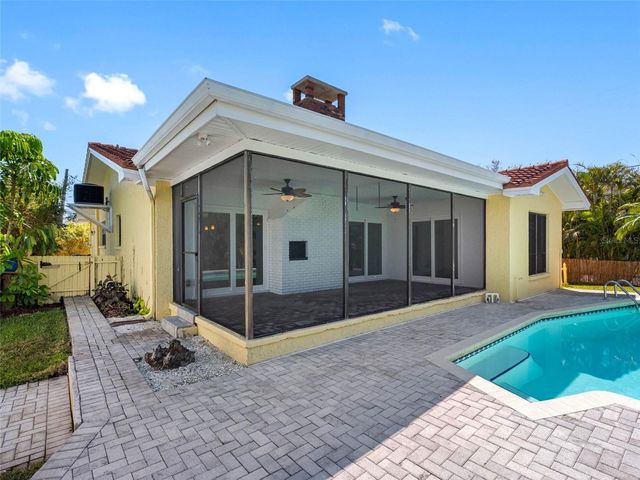 562 JOHNS PASS AVENUE, Madeira Beach, FL 33708