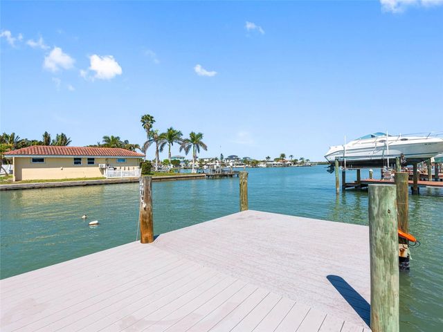 562 JOHNS PASS AVENUE, Madeira Beach, FL 33708