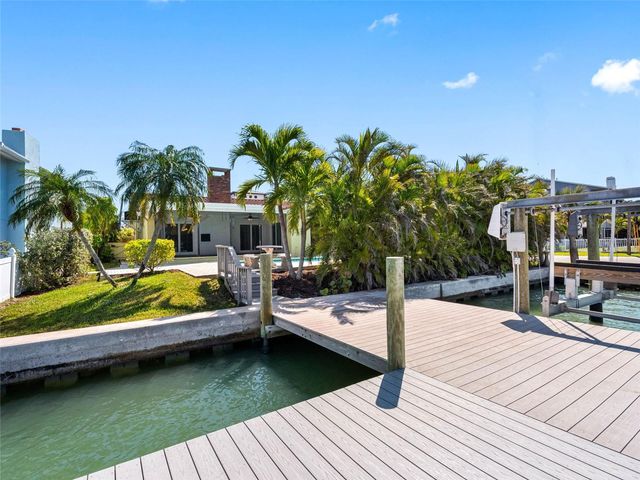 562 JOHNS PASS AVENUE, Madeira Beach, FL 33708