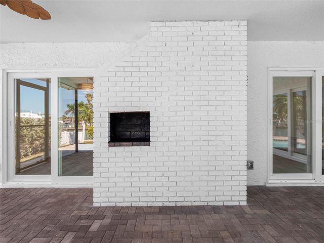 562 JOHNS PASS AVENUE, Madeira Beach, FL 33708