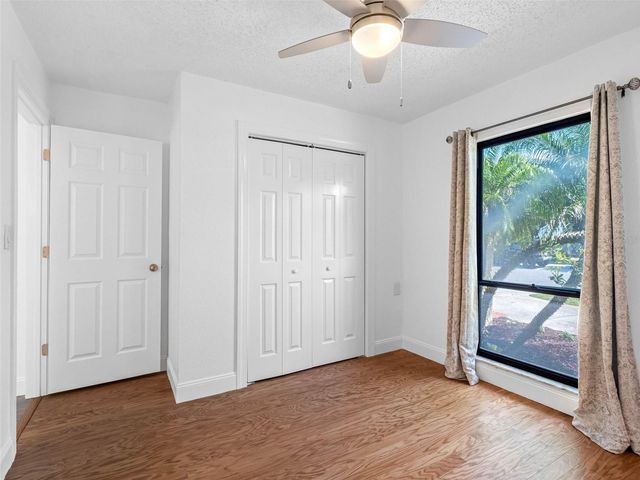 562 JOHNS PASS AVENUE, Madeira Beach, FL 33708