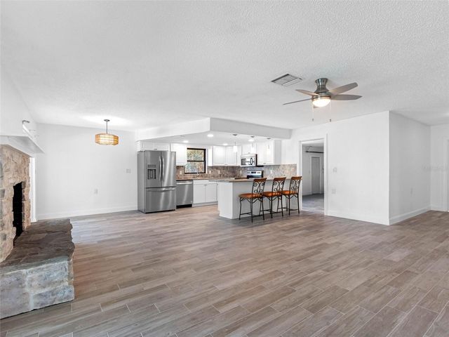562 JOHNS PASS AVENUE, Madeira Beach, FL 33708