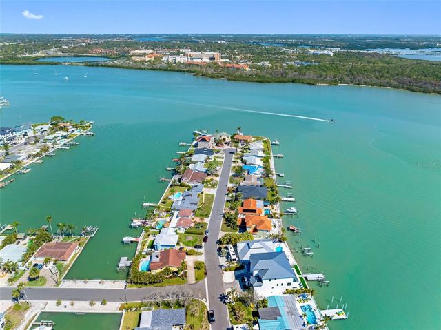 562 JOHNS PASS AVENUE, Madeira Beach, FL 33708
