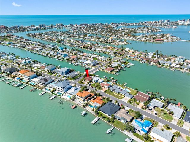 562 JOHNS PASS AVENUE, Madeira Beach, FL 33708