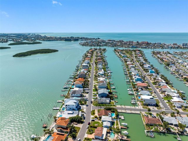 562 JOHNS PASS AVENUE, Madeira Beach, FL 33708