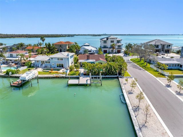 562 JOHNS PASS AVENUE, Madeira Beach, FL 33708