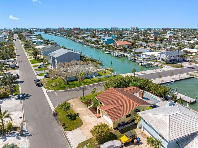 562 JOHNS PASS AVENUE, Madeira Beach, FL 33708
