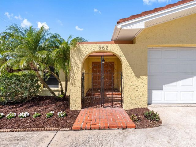 562 JOHNS PASS AVENUE, Madeira Beach, FL 33708