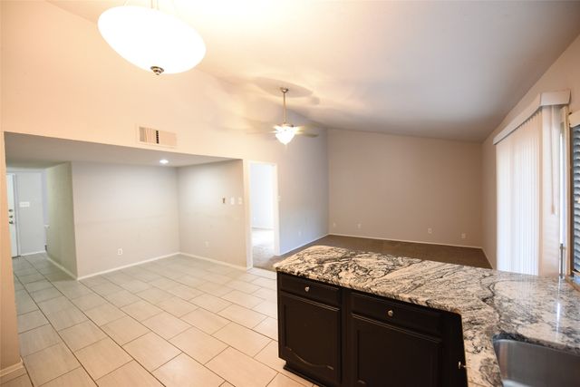 3820 Seven Gables Street, Fort Worth, TX 76133