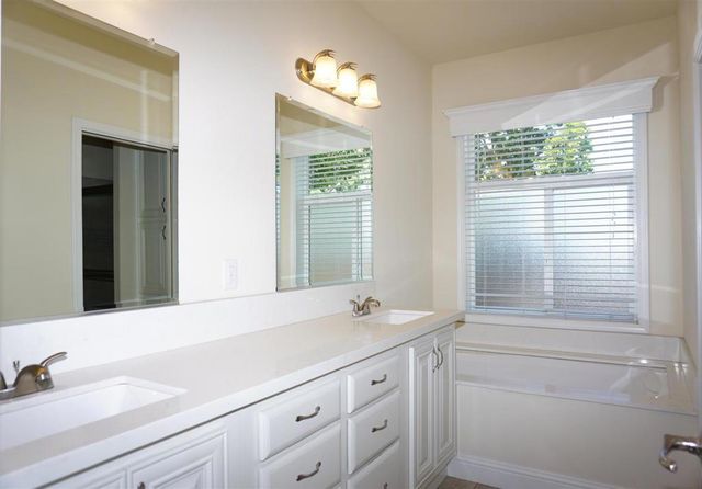 1050 Borregas Avenue 8, Sunnyvale, CA 94089