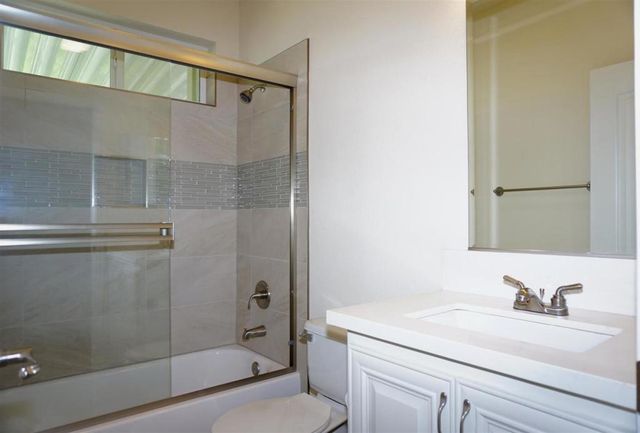 1050 Borregas Avenue 8, Sunnyvale, CA 94089