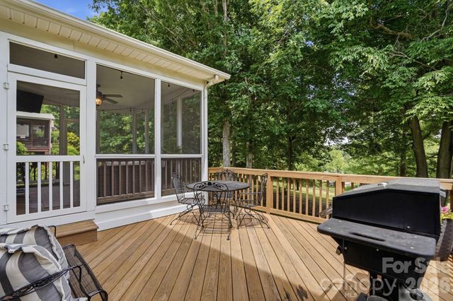 12126 Willingdon Road, Huntersville, NC 28078