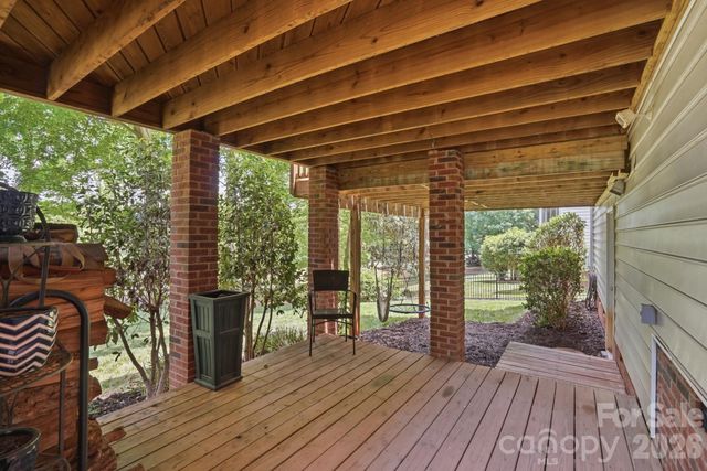 12126 Willingdon Road, Huntersville, NC 28078