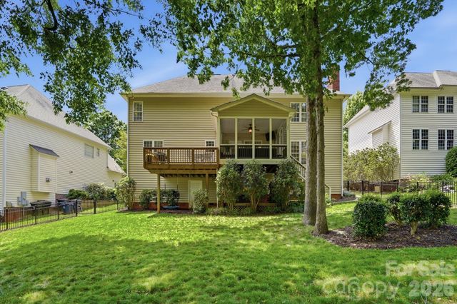 12126 Willingdon Road, Huntersville, NC 28078