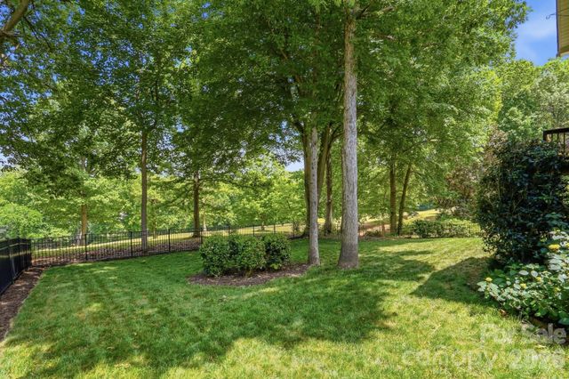 12126 Willingdon Road, Huntersville, NC 28078
