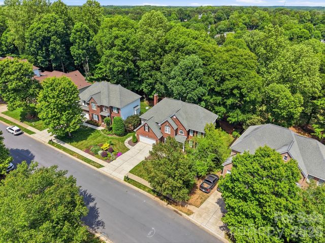 12126 Willingdon Road, Huntersville, NC 28078