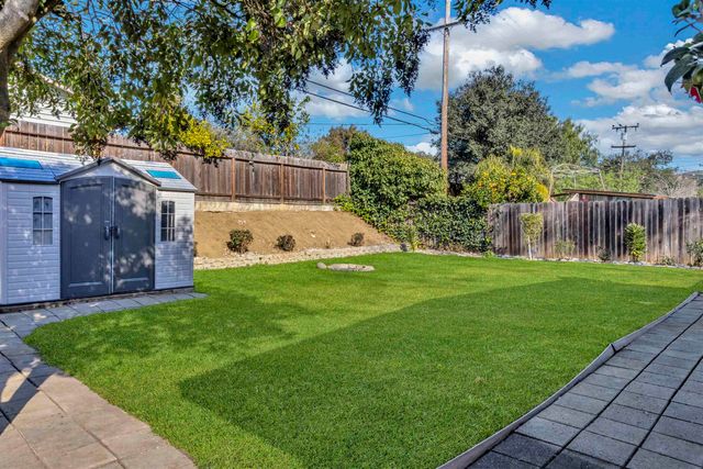 312 Cottonwood Dr, Vallejo, CA 94591