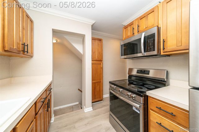 162 N Genesee Avenue, Pontiac, MI 48341