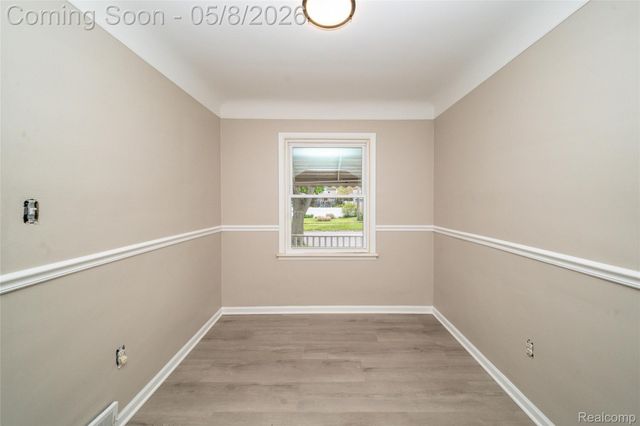 162 N Genesee Avenue, Pontiac, MI 48341
