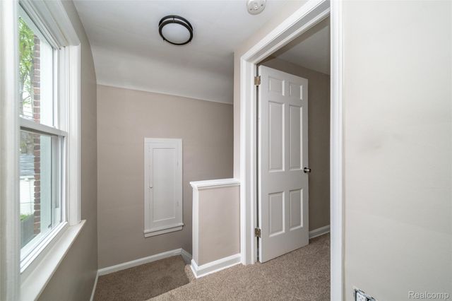162 N Genesee Avenue, Pontiac, MI 48341