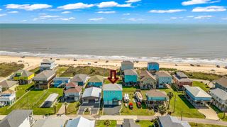 1978 Avenue I, Crystal Beach, TX 77650