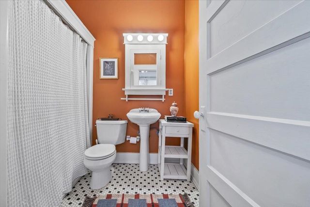 2073 NELSON AVE, Memphis, TN 38104