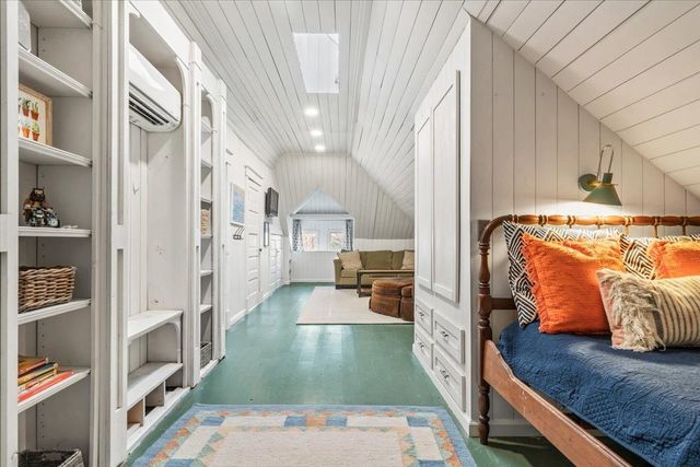 2073 NELSON AVE, Memphis, TN 38104