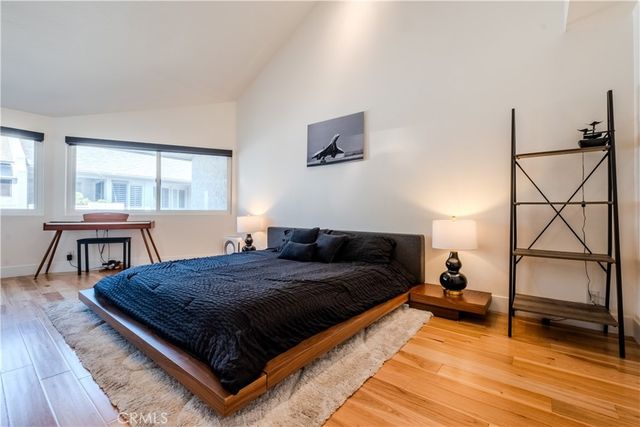 10911 Bluffside Drive 17, Studio City, CA 91604