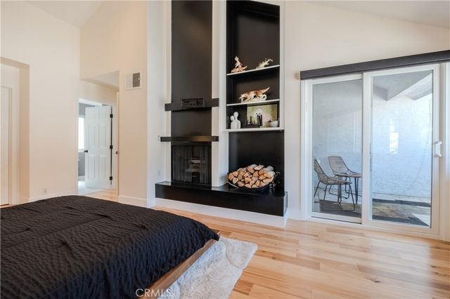 10911 Bluffside Drive 17, Studio City, CA 91604