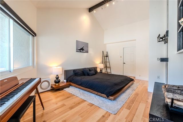 10911 Bluffside Drive 17, Studio City, CA 91604