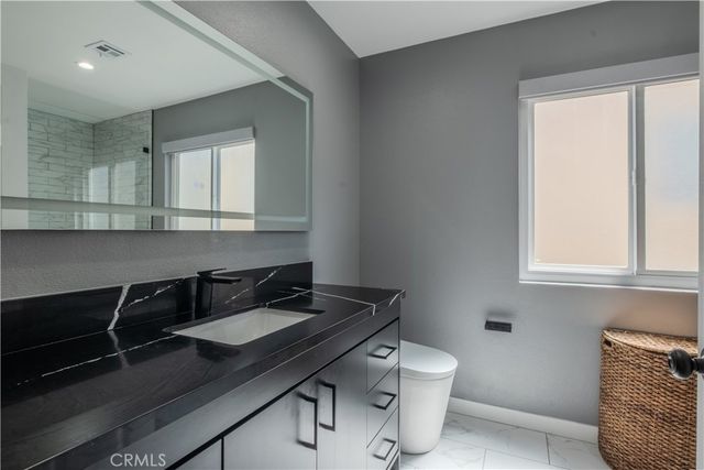 10911 Bluffside Drive 17, Studio City, CA 91604