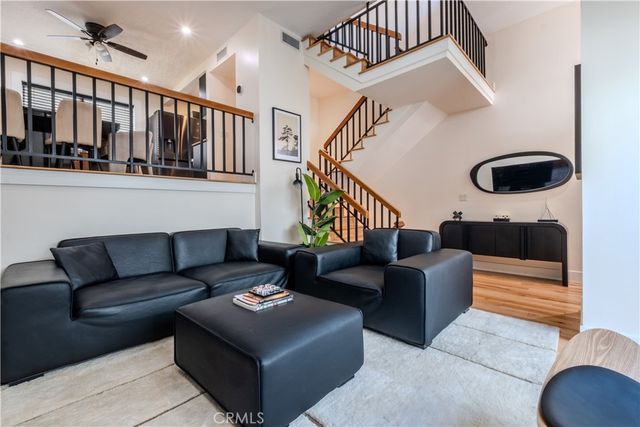 10911 Bluffside Drive 17, Studio City, CA 91604