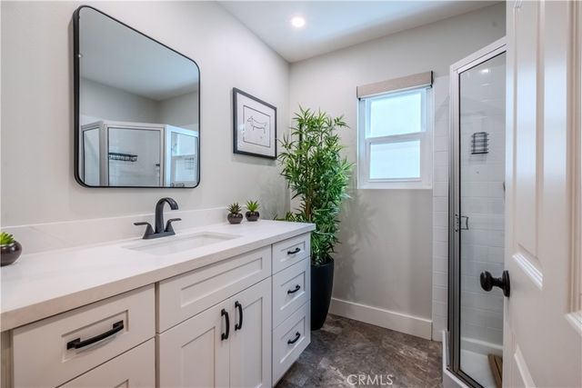 10911 Bluffside Drive 17, Studio City, CA 91604