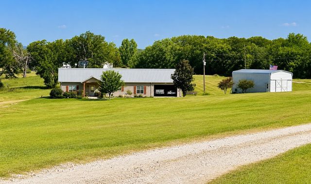 13598 Fm 47, Wills Point, TX 75169